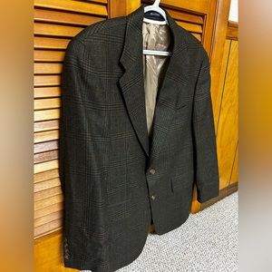 Polo University Club by Ralph Lauren men’s Blazer Sports Coat 40S. Brown Plaid.